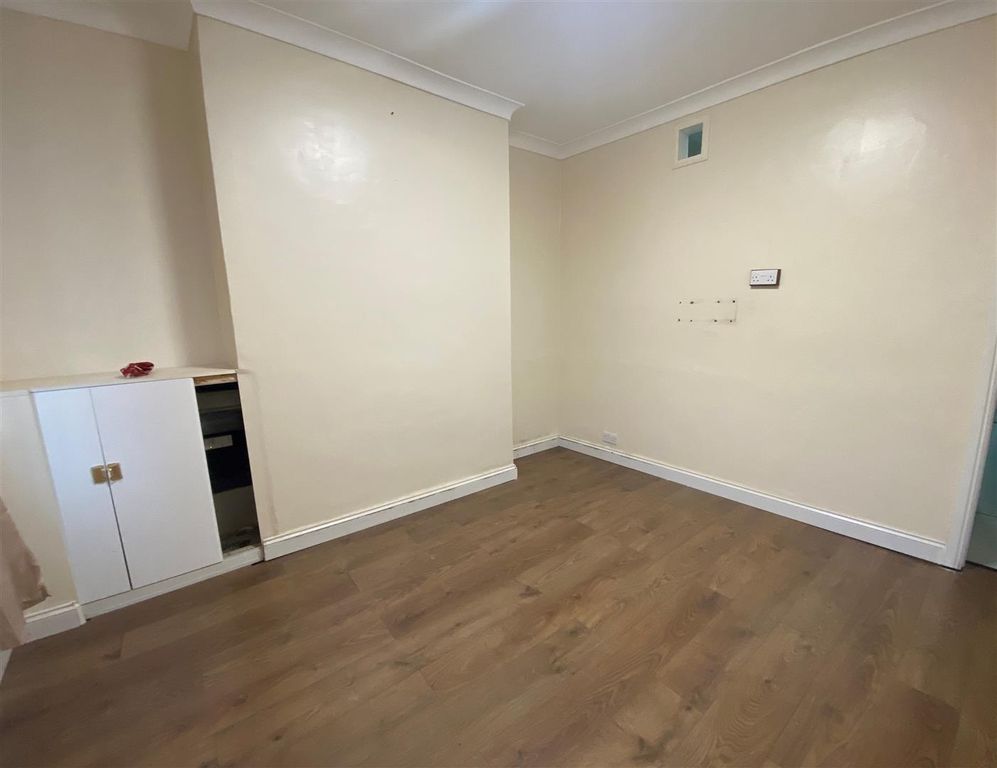 Property photo 2 of 10 Front Living Room.Jpg