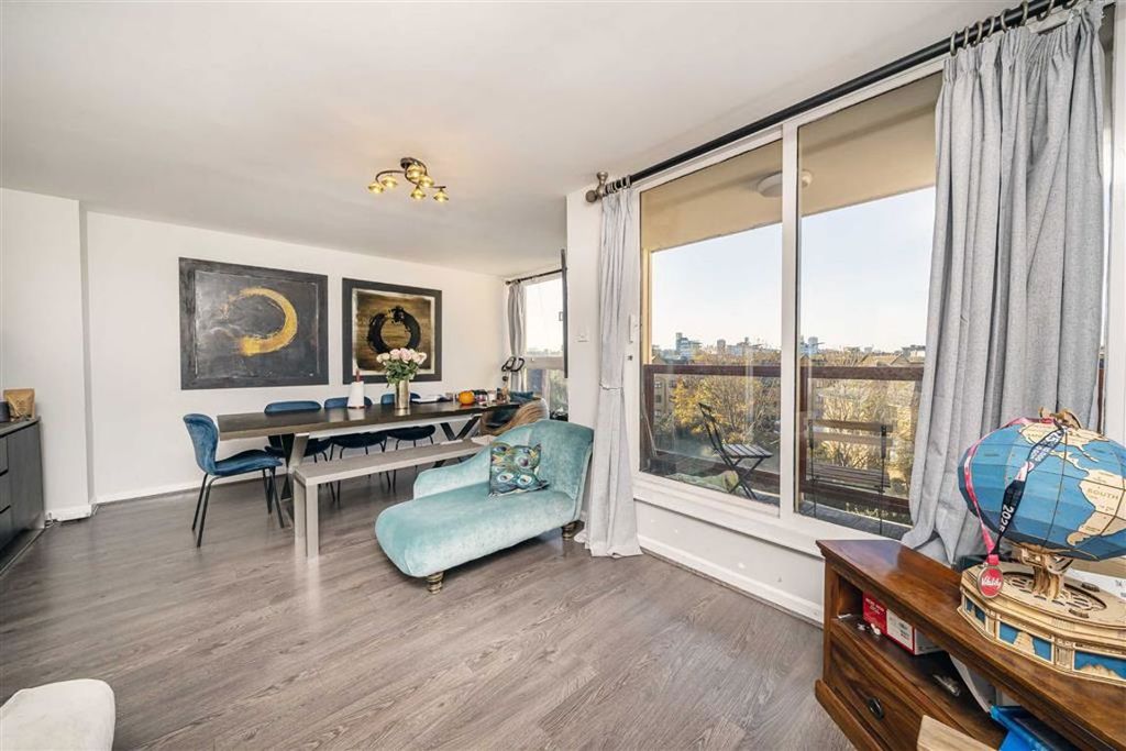 Property photo 3 of 7