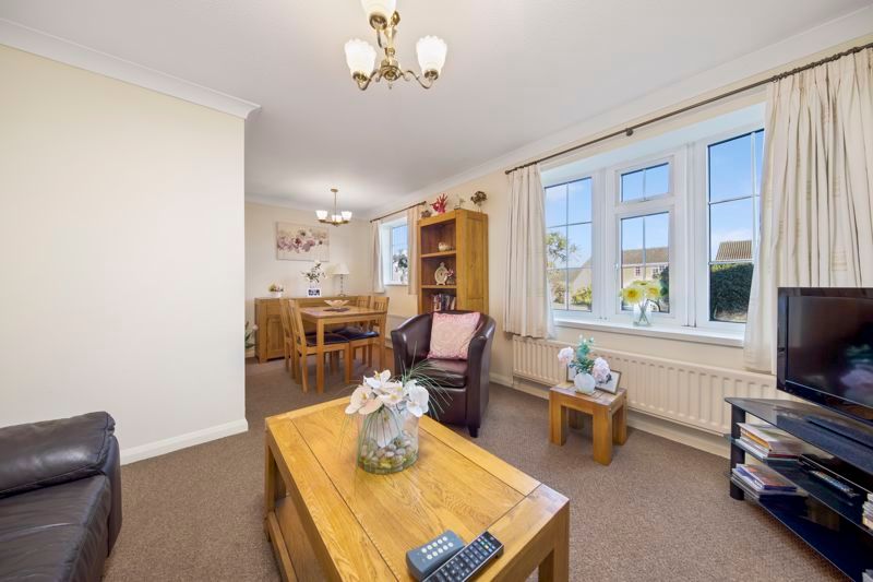 Property photo 2 of 23 Lounge-Diner.