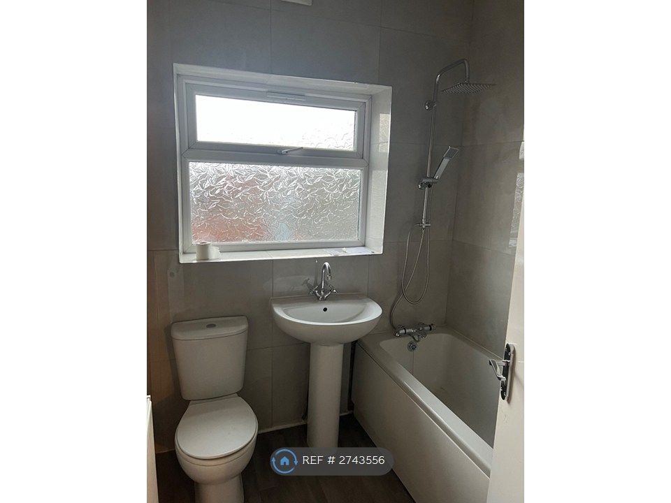 Property photo 2 of 29