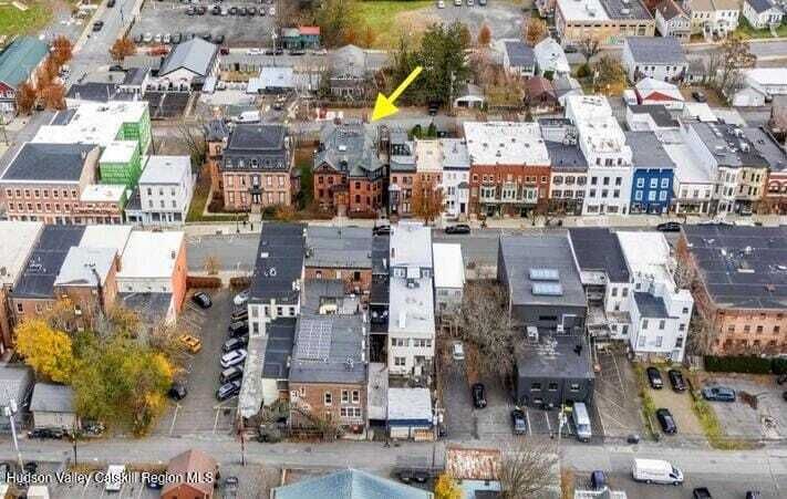 Property photo 1 of 30