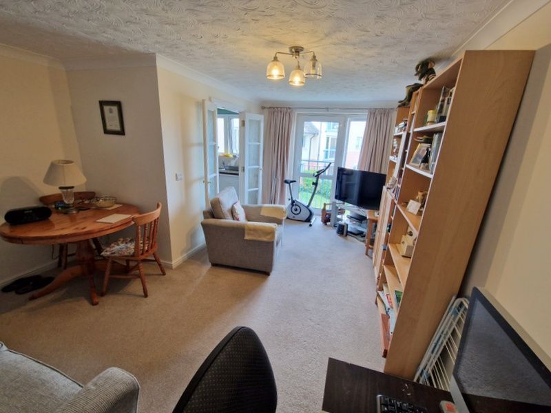 Property photo 2 of 8