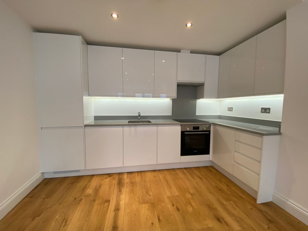 Property photo 2 of 15 Kitchen