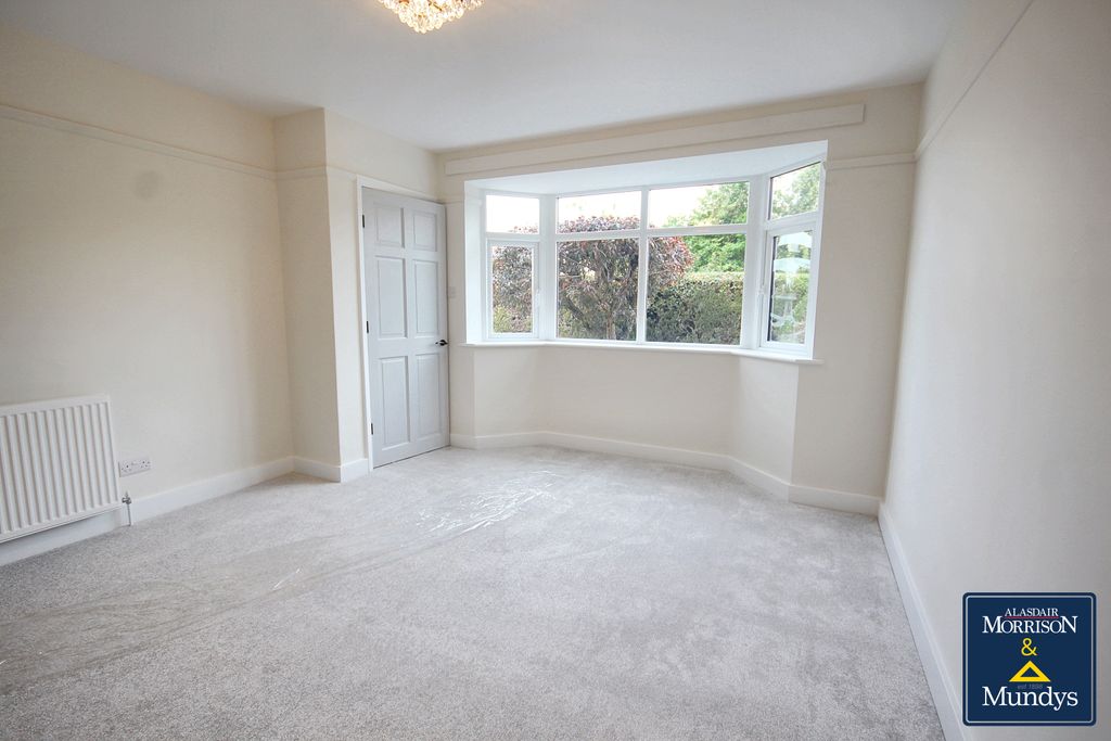 Property photo 3 of 9 Living Room