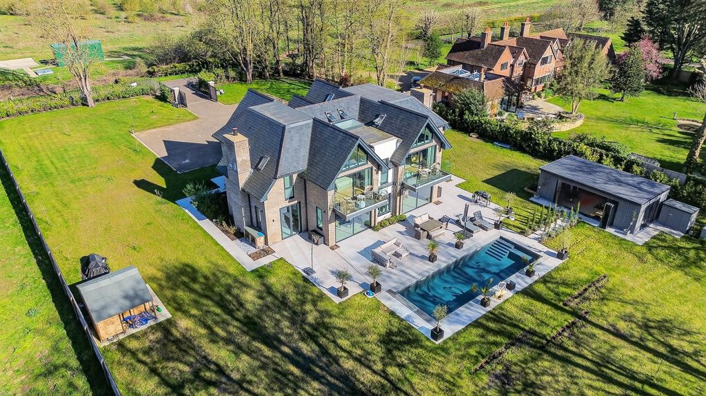 Property photo 1 of 49