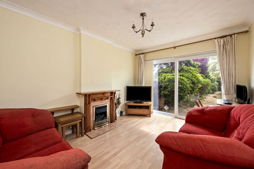 Property photo 2 of 16