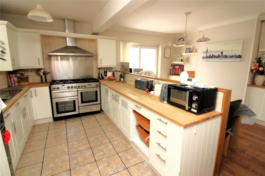 Property photo 3 of 19 Picture No. 08