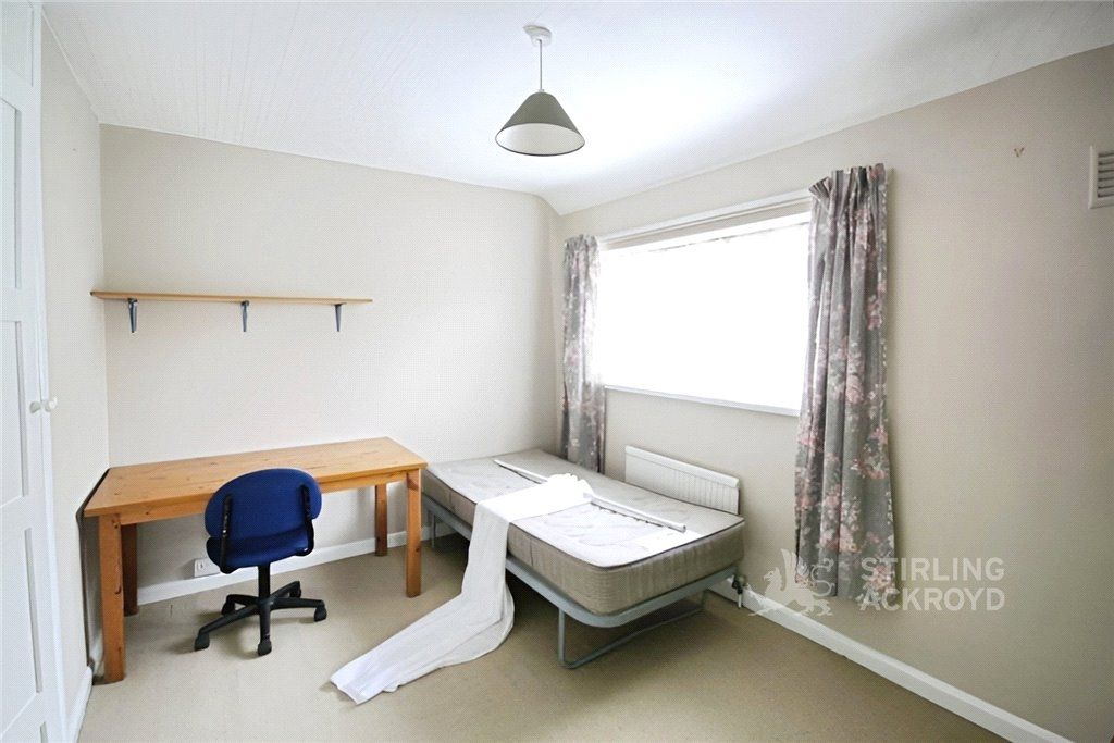 Property photo 3 of 7 Bedroom