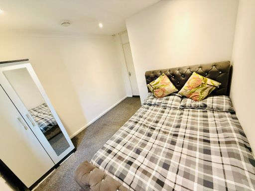 Property photo 2 of 11 Property