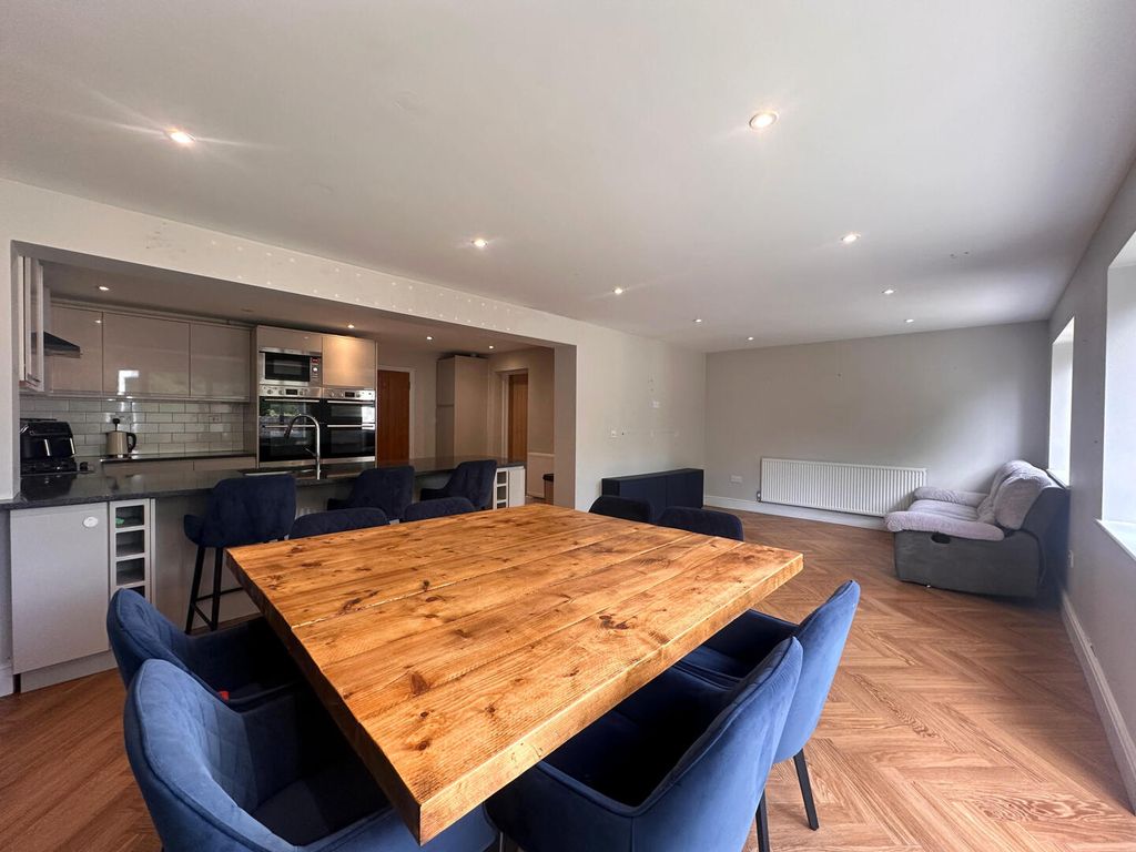 Property photo 3 of 26 Dining Room