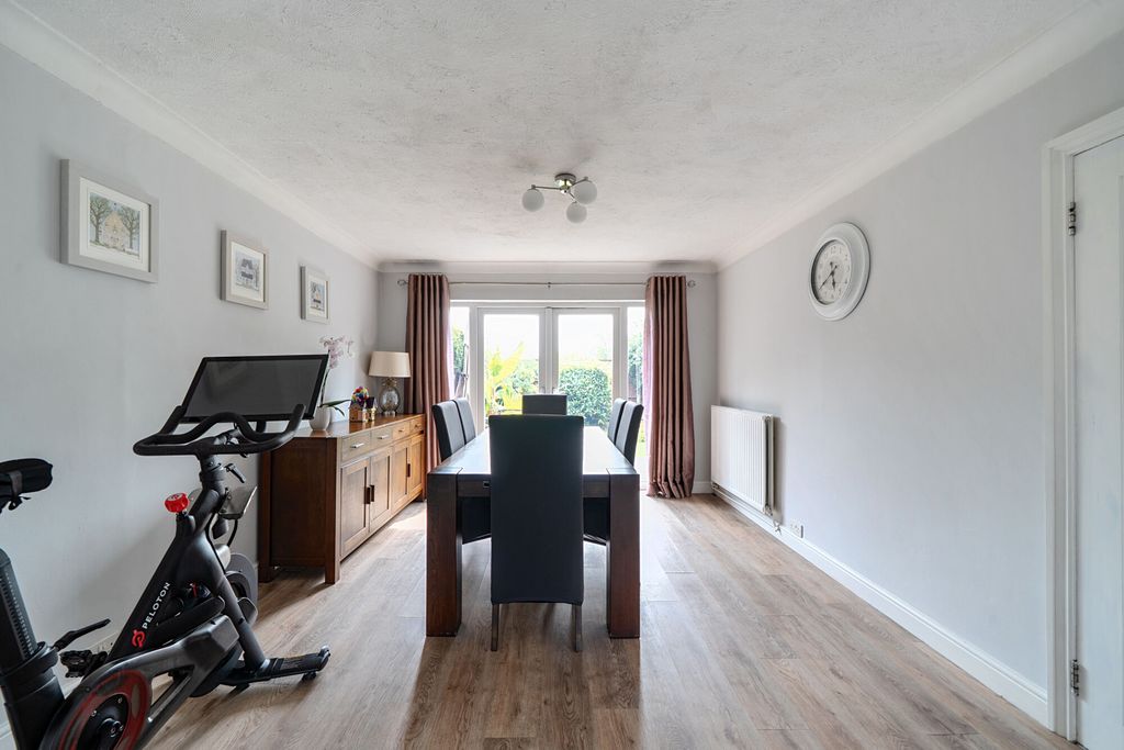 Property photo 3 of 21 1335499-2-689c897...