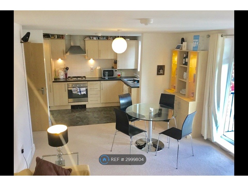 Property photo 2 of 6 Kitchen/Dining/Balcony. Dishwasher, Gas Stove,Oven