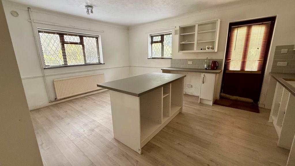 Property photo 3 of 14 Photo 10