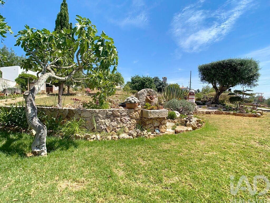 Property photo 2 of 27