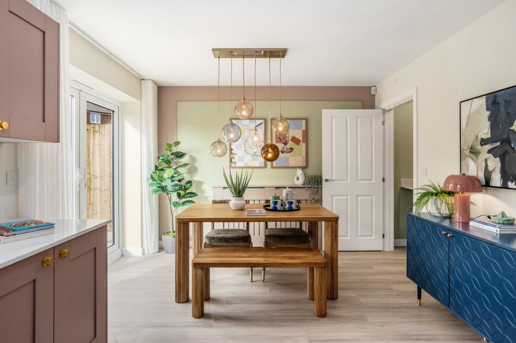 Property photo 3 of 15 Show Home