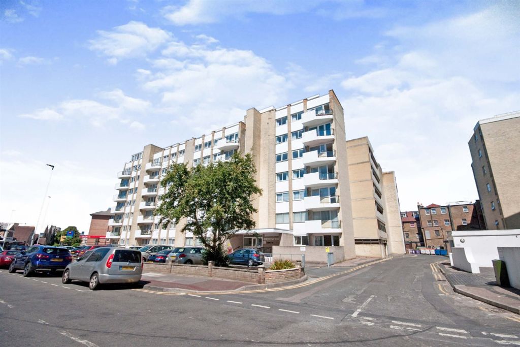 2 bed penthouse for sale Eastbourne