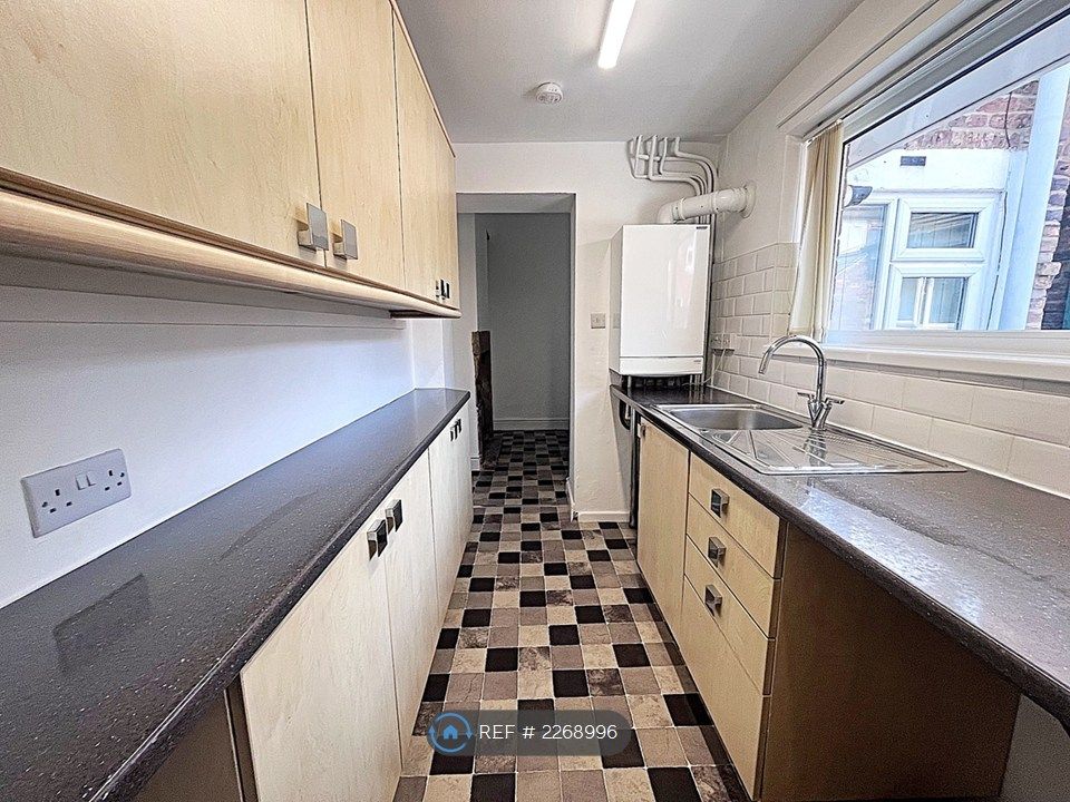 Property photo 3 of 12