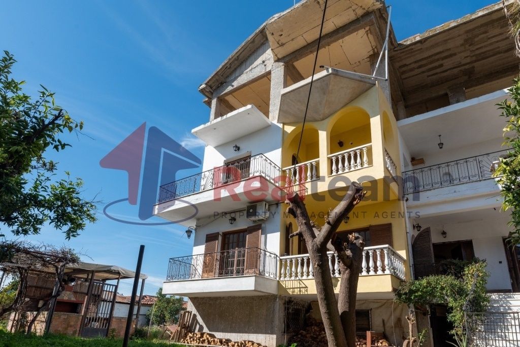 Property photo 1 of 24