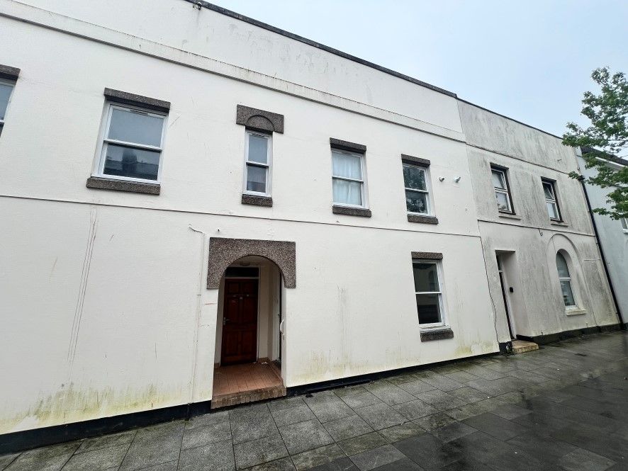 Property photo 1 of 5