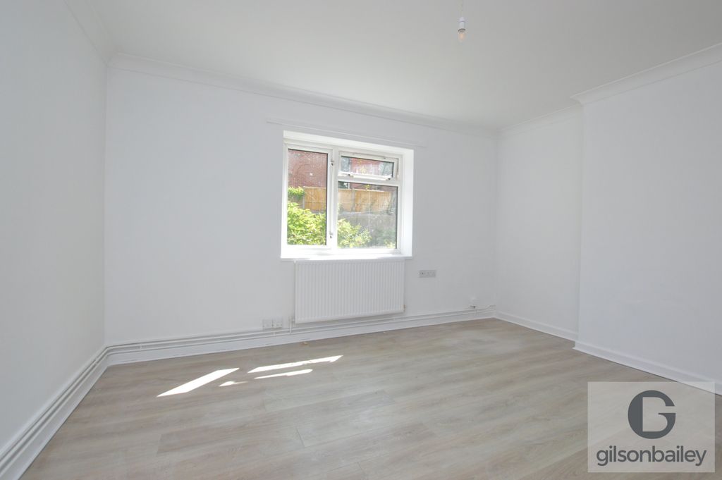 Property photo 3 of 6 Dsc_1256