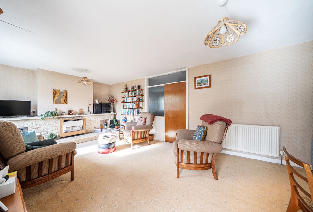 Property photo 3 of 17 1467804-14-6A1F14...