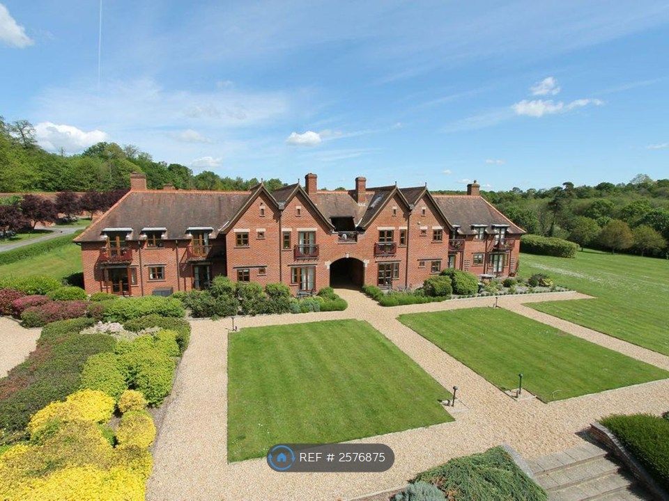 Property photo 1 of 20 Clockhouse Apartments Set In 50 Acres Of Grounds