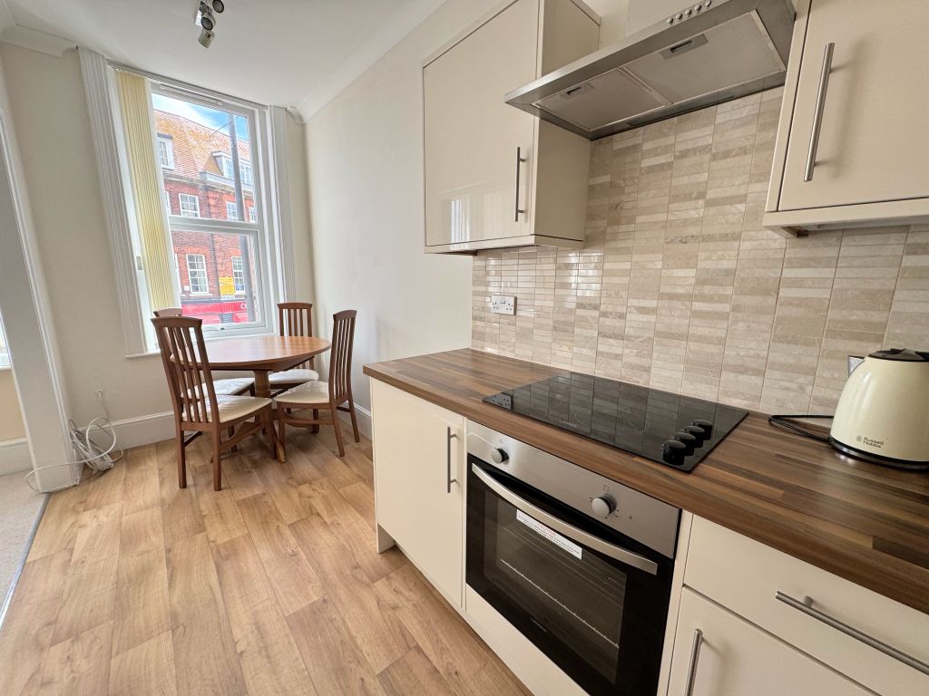 Property photo 2 of 8 Kitchen