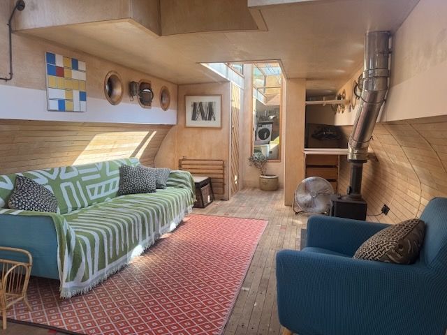 Property photo 2 of 13