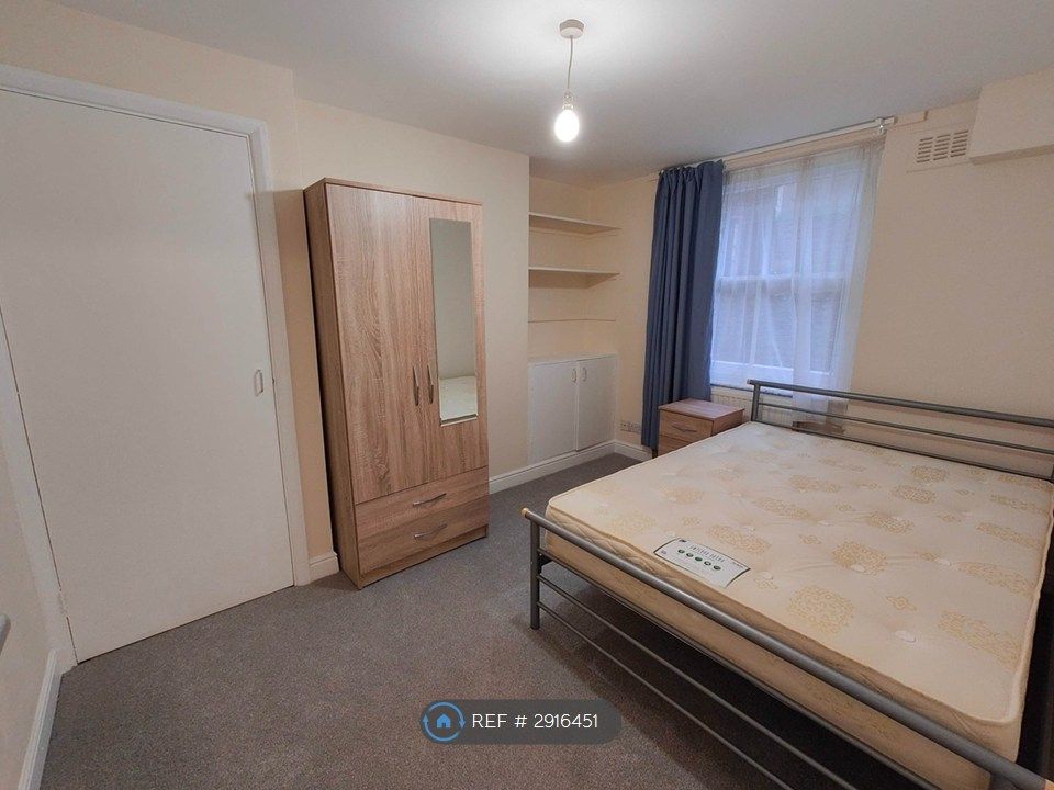Property photo 2 of 8