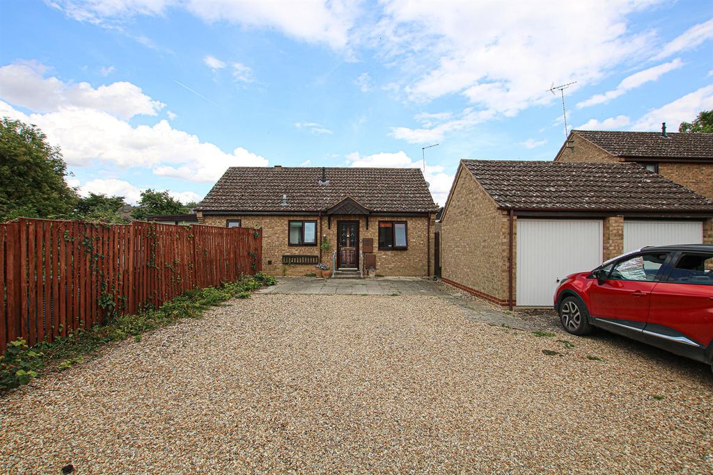 Property photo 1 of 16 Img_1132Fnt.Jpg