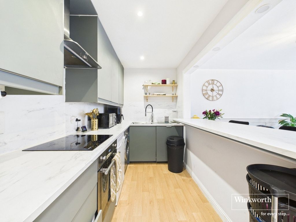 Property photo 3 of 10 Open Plan Kitchen