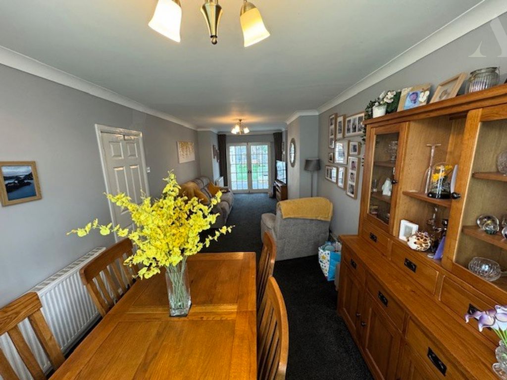 Property photo 2 of 14 65 Millington Road Lounge x 2.Jpeg