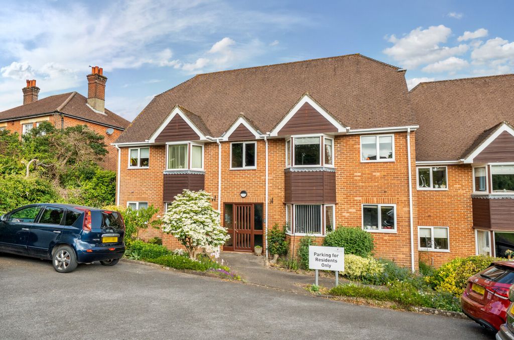 Property photo 1 of 12 28-681c6Ff833589-...