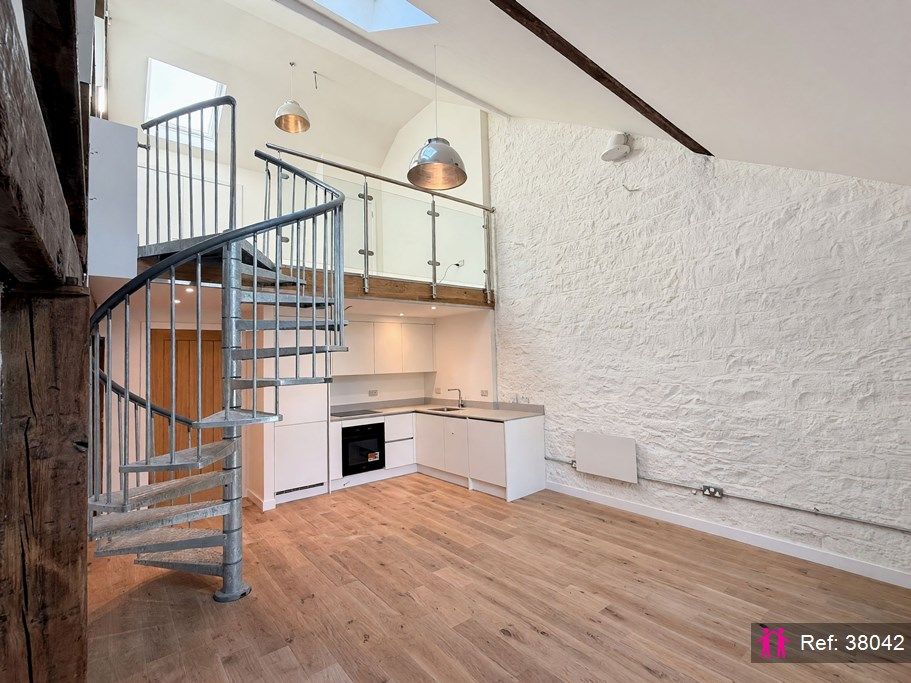 Property photo 3 of 14