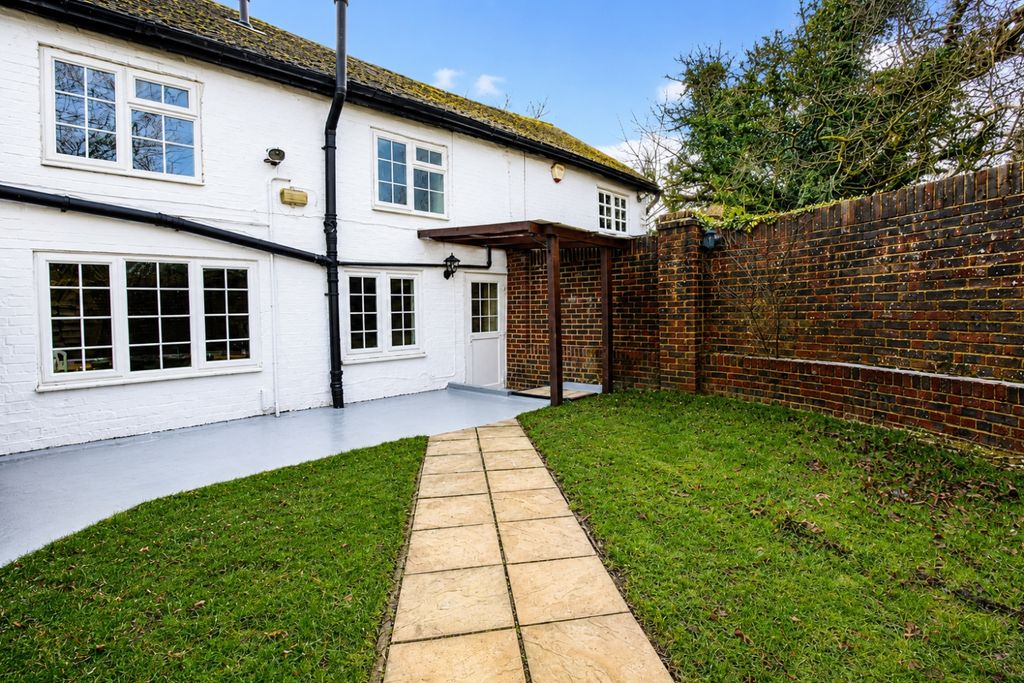 Property photo 1 of 8 1