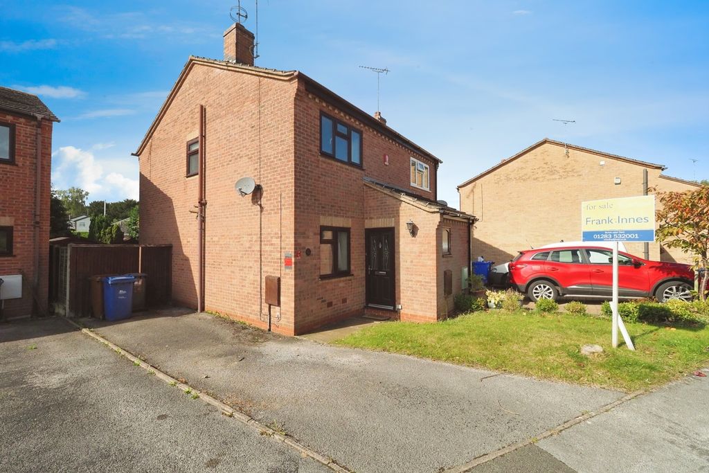 Property photo 1 of 17 Front