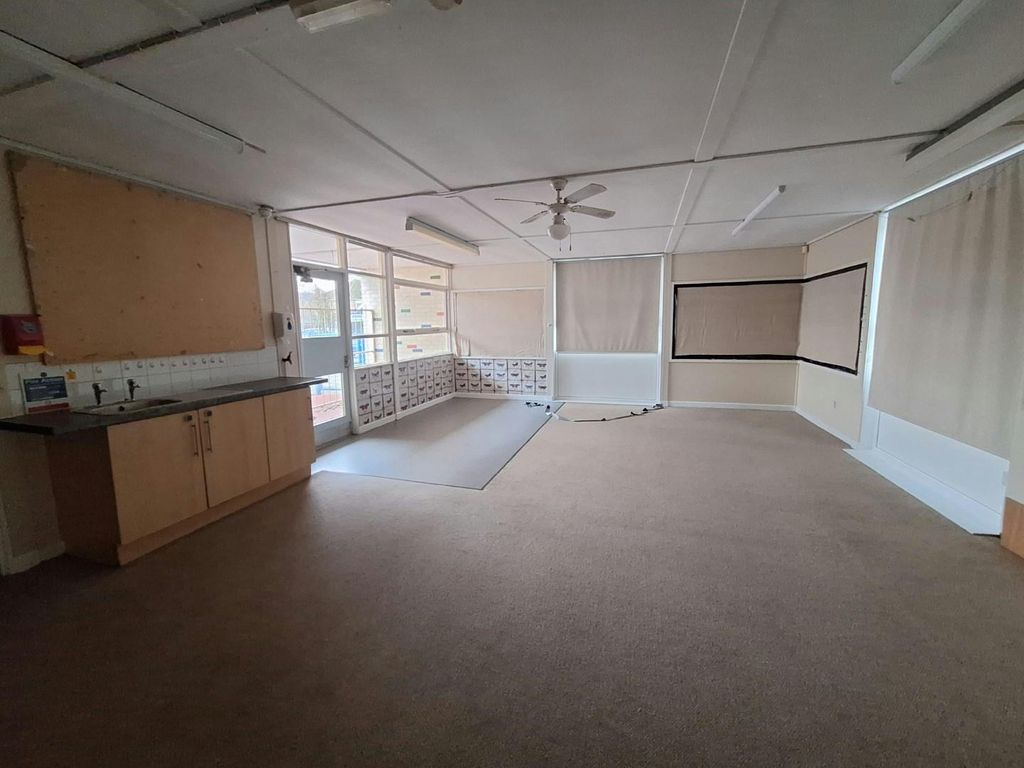 Property photo 3 of 6 Image 3