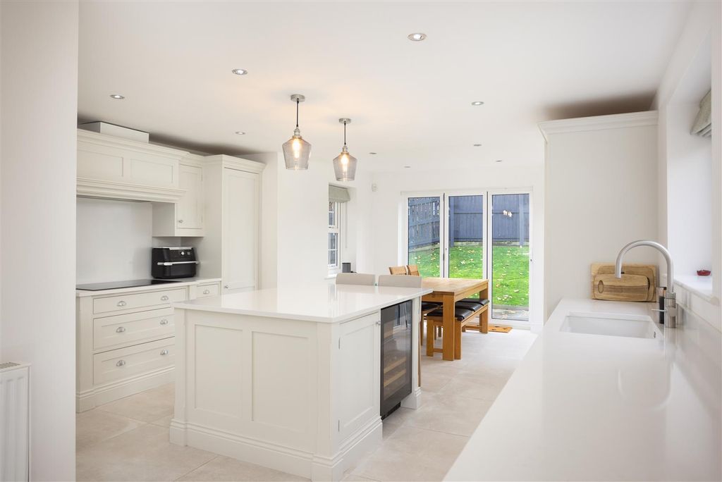 Property photo 2 of 29 00002.Jpg