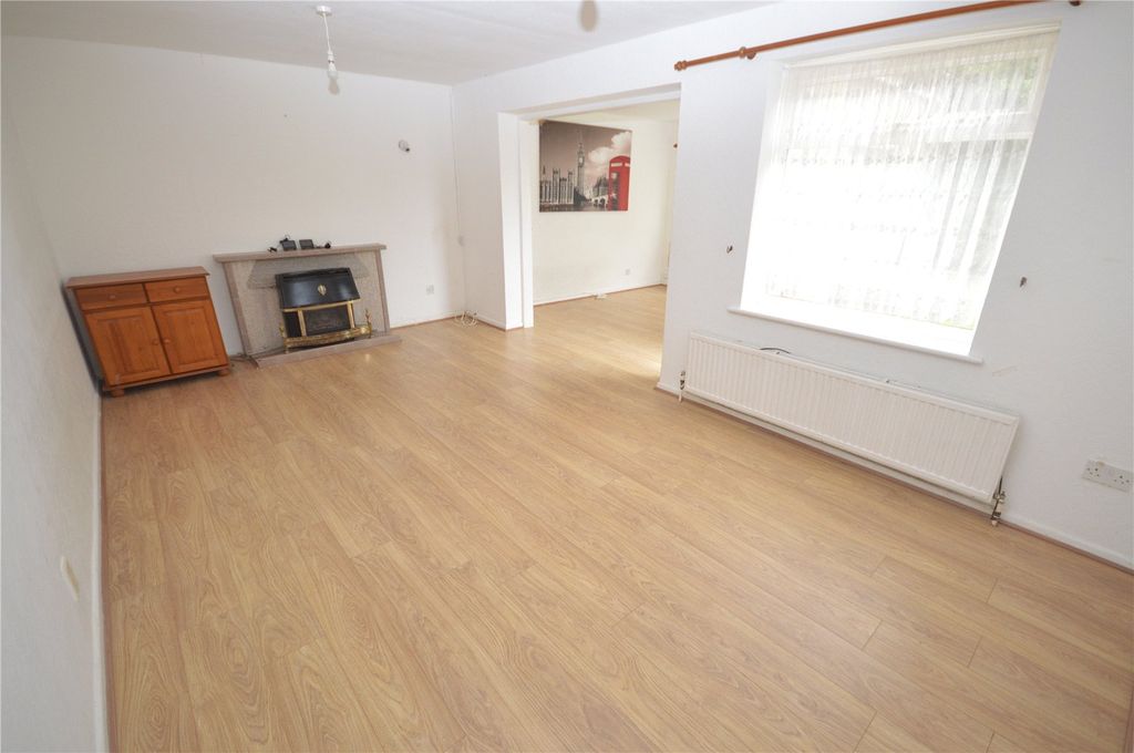 Property photo 3 of 11 Picture No. 04