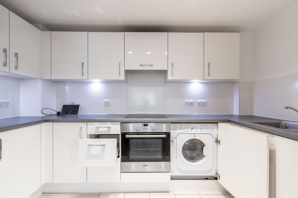 Property photo 1 of 24 Kitchen