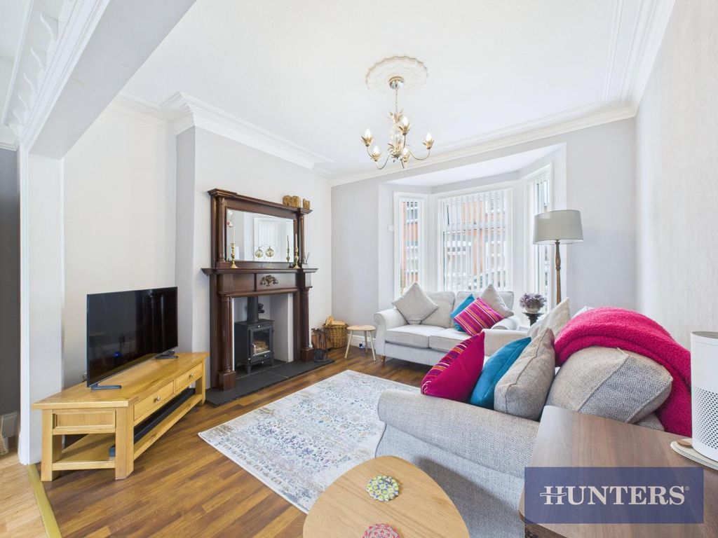 Property photo 2 of 25 Cam05333G0-Pr0208-Still041.Jpg