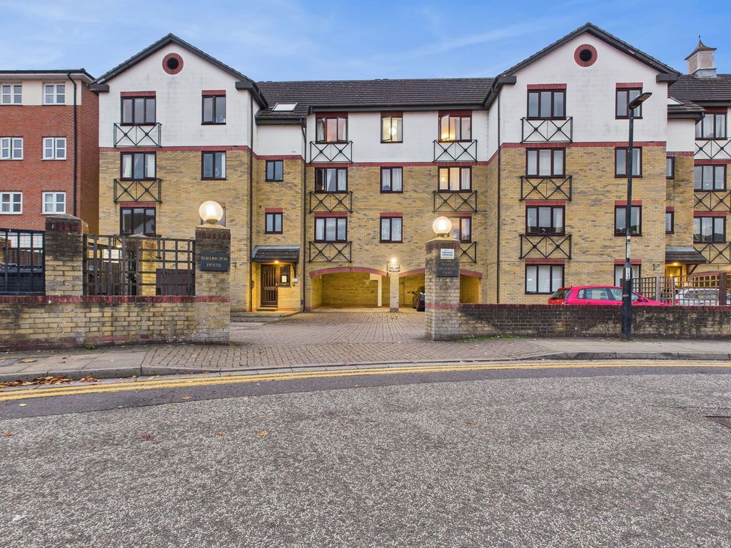 Property photo 1 of 8