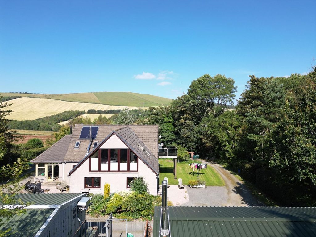 Property photo 2 of 48