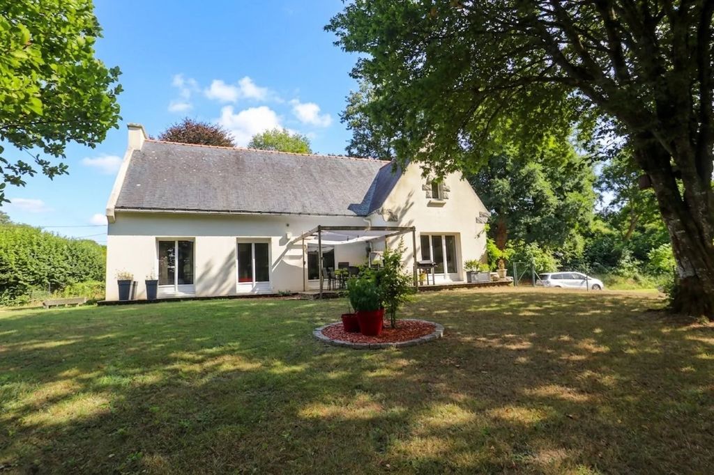 Property photo 1 of 16 Carhaix, Sought-After District