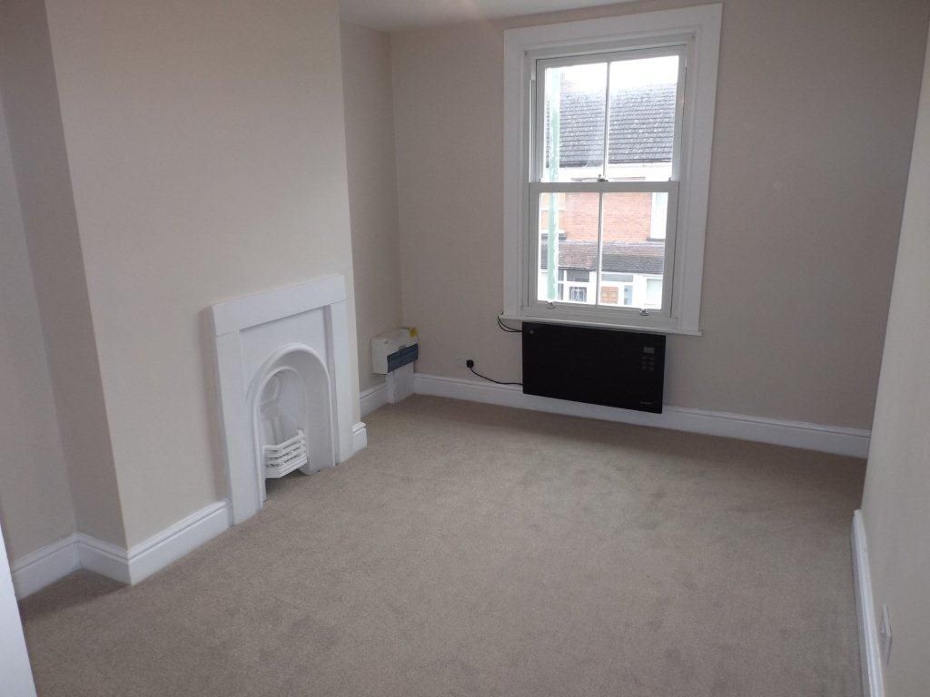 Property photo 2 of 6 Living Room