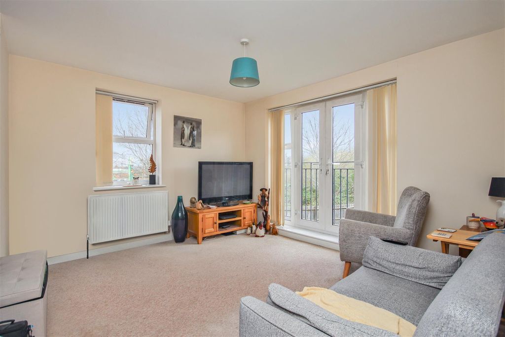 Property photo 3 of 8 Img_4285.Jpg