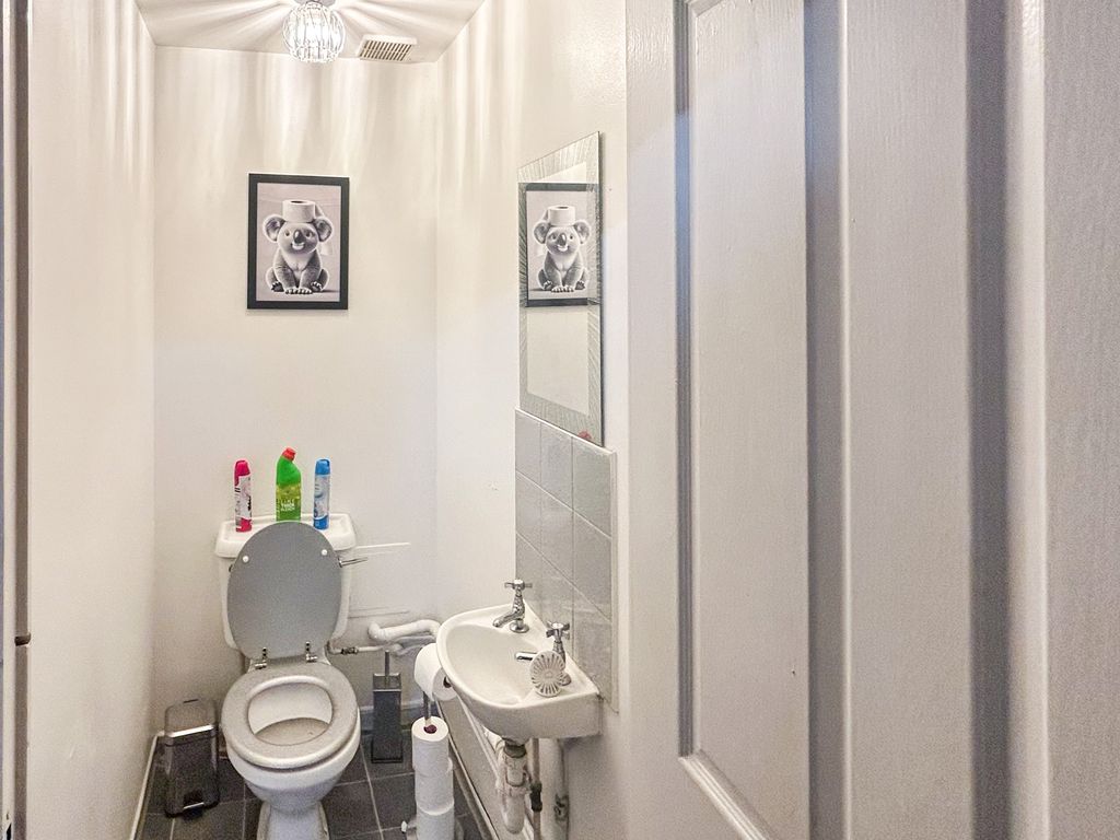 Property photo 2 of 6