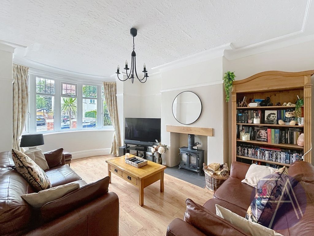 Property photo 2 of 30 5231153
