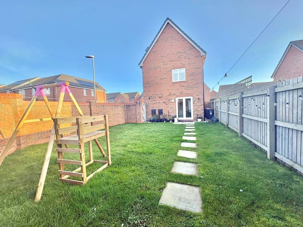 Property photo 2 of 21 Picture No. 05