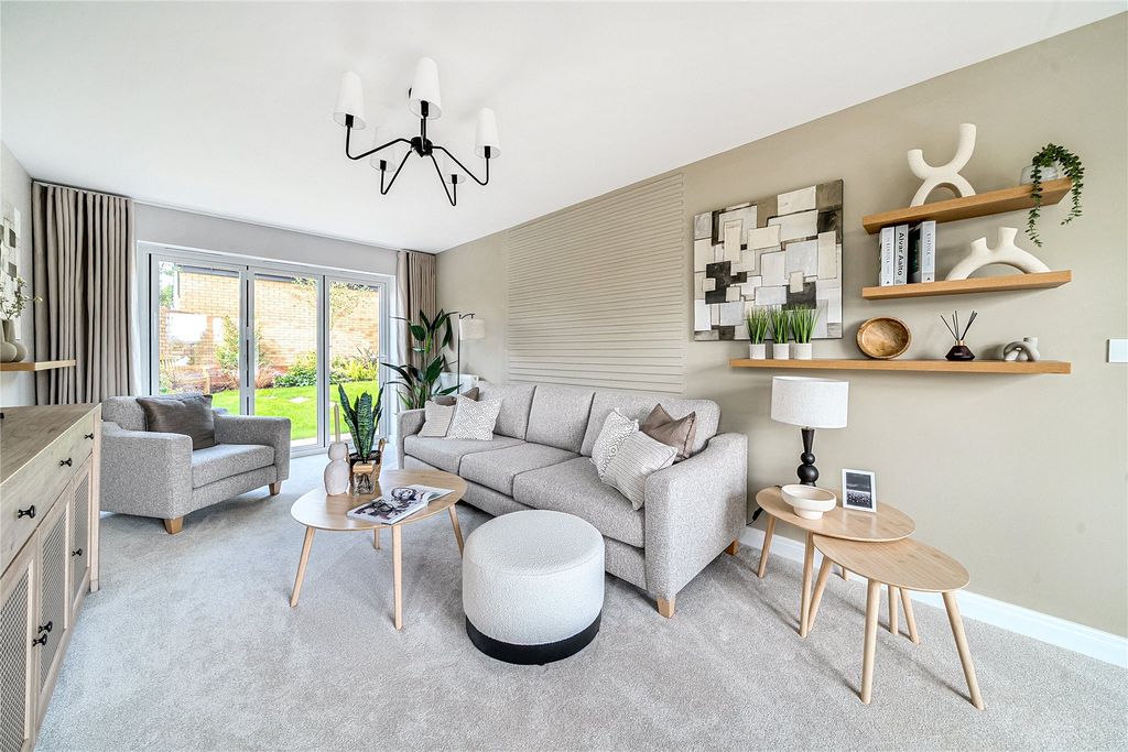 Property photo 2 of 10 Show Home Living